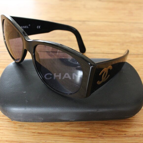Chanel Classic Oversized Black Gold Logo Square Sunglasses Unisex Frames - Picture 5 of 8